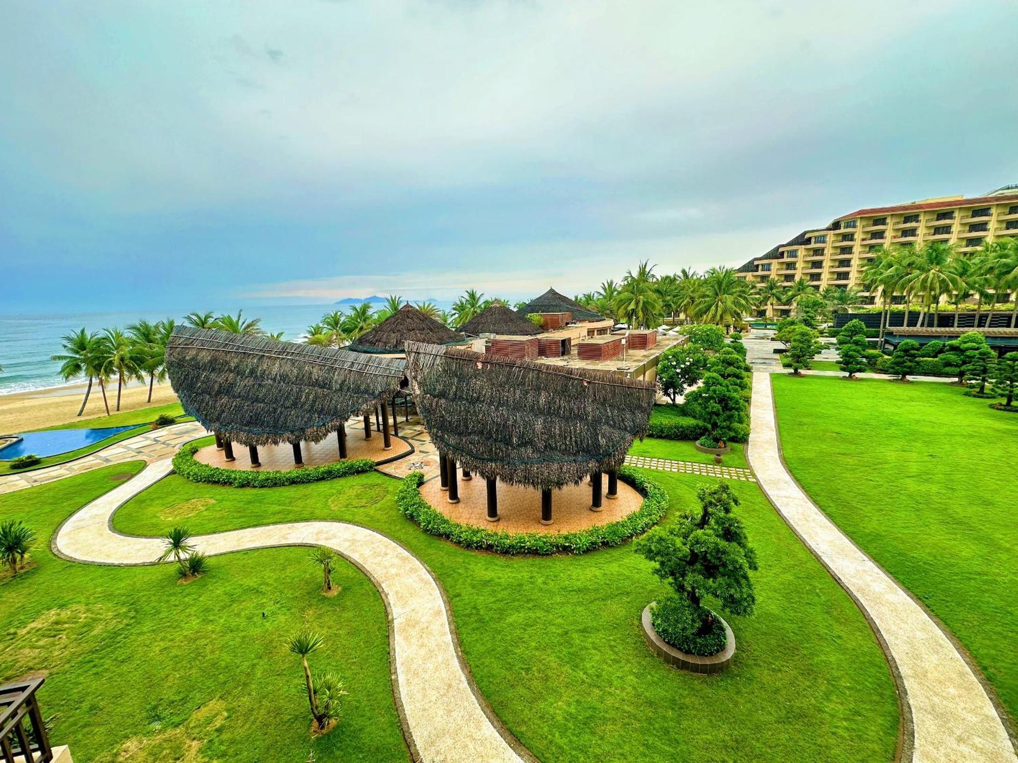Crowne Plaza & 5* Da Nang