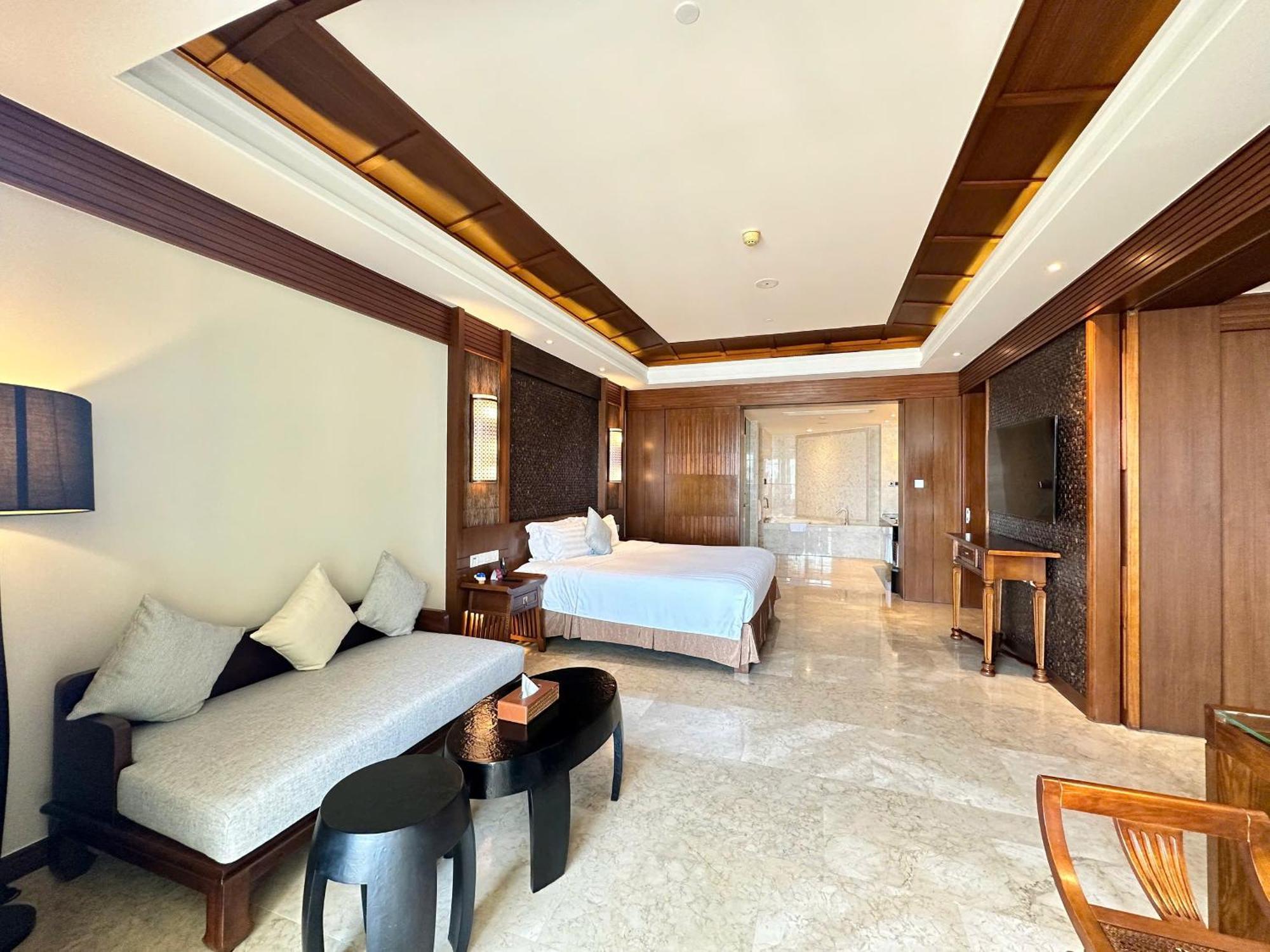 Crowne Plaza
