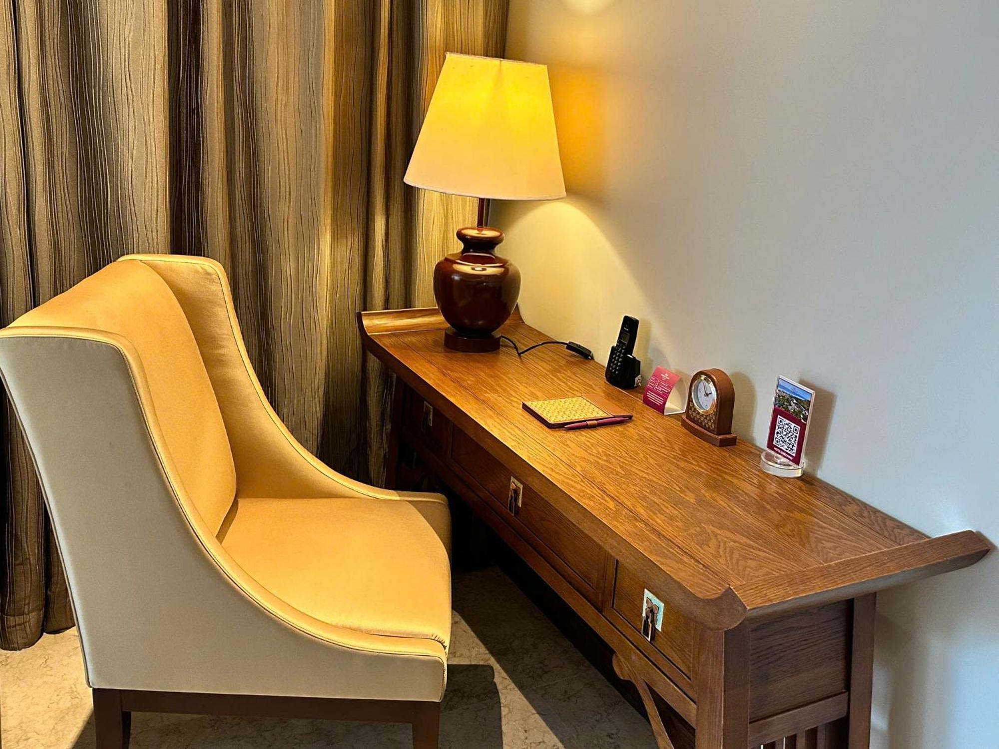 Khu nghỉ mát Crowne Plaza 5*