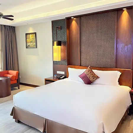 Crowne Plaza Danang Hotel & Resort Exterior photo