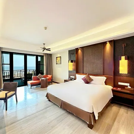 Crowne Plaza Danang Hotel & Resort Exterior photo