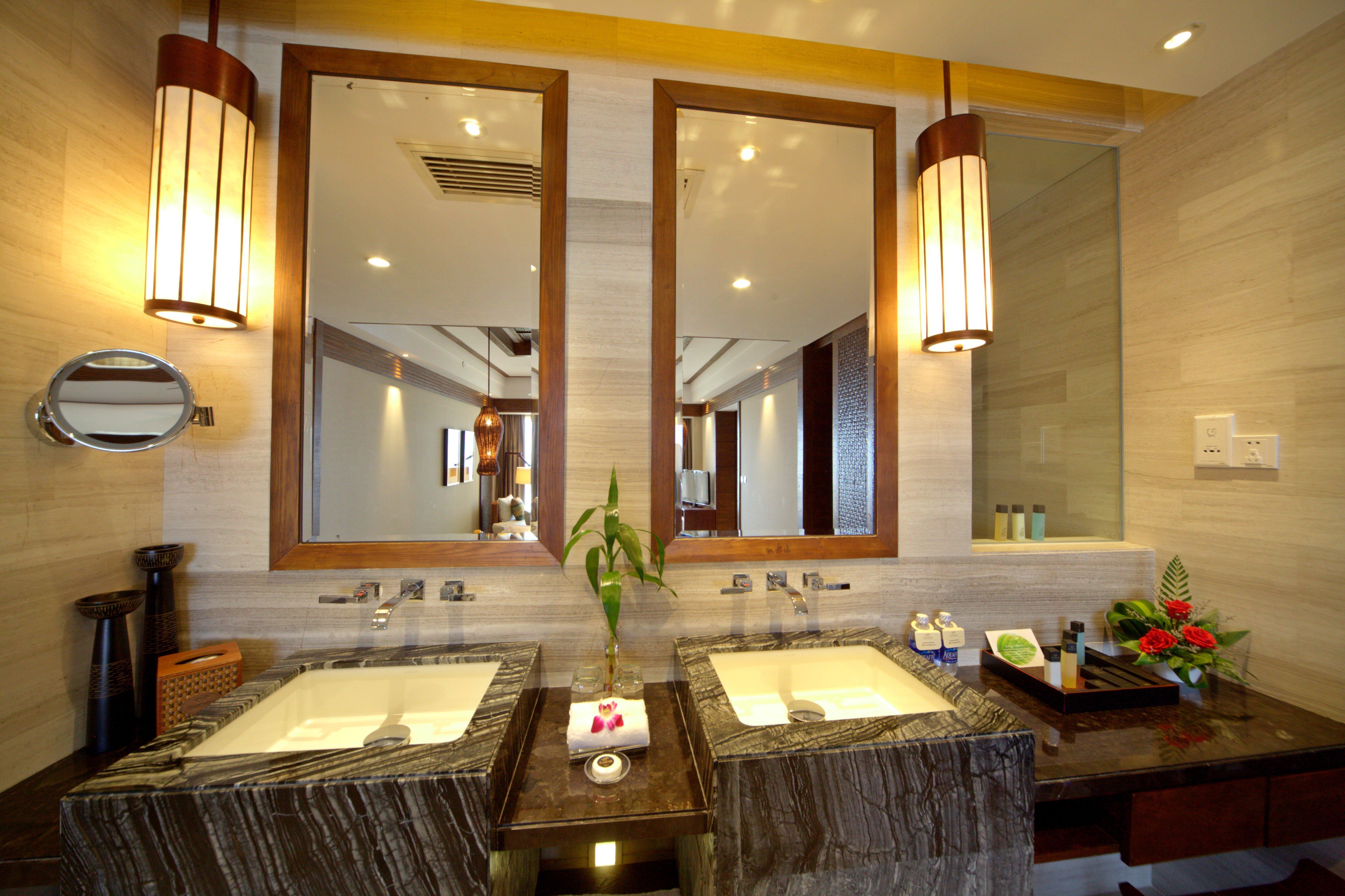 Crowne Plaza & 5* Đà Nẵng