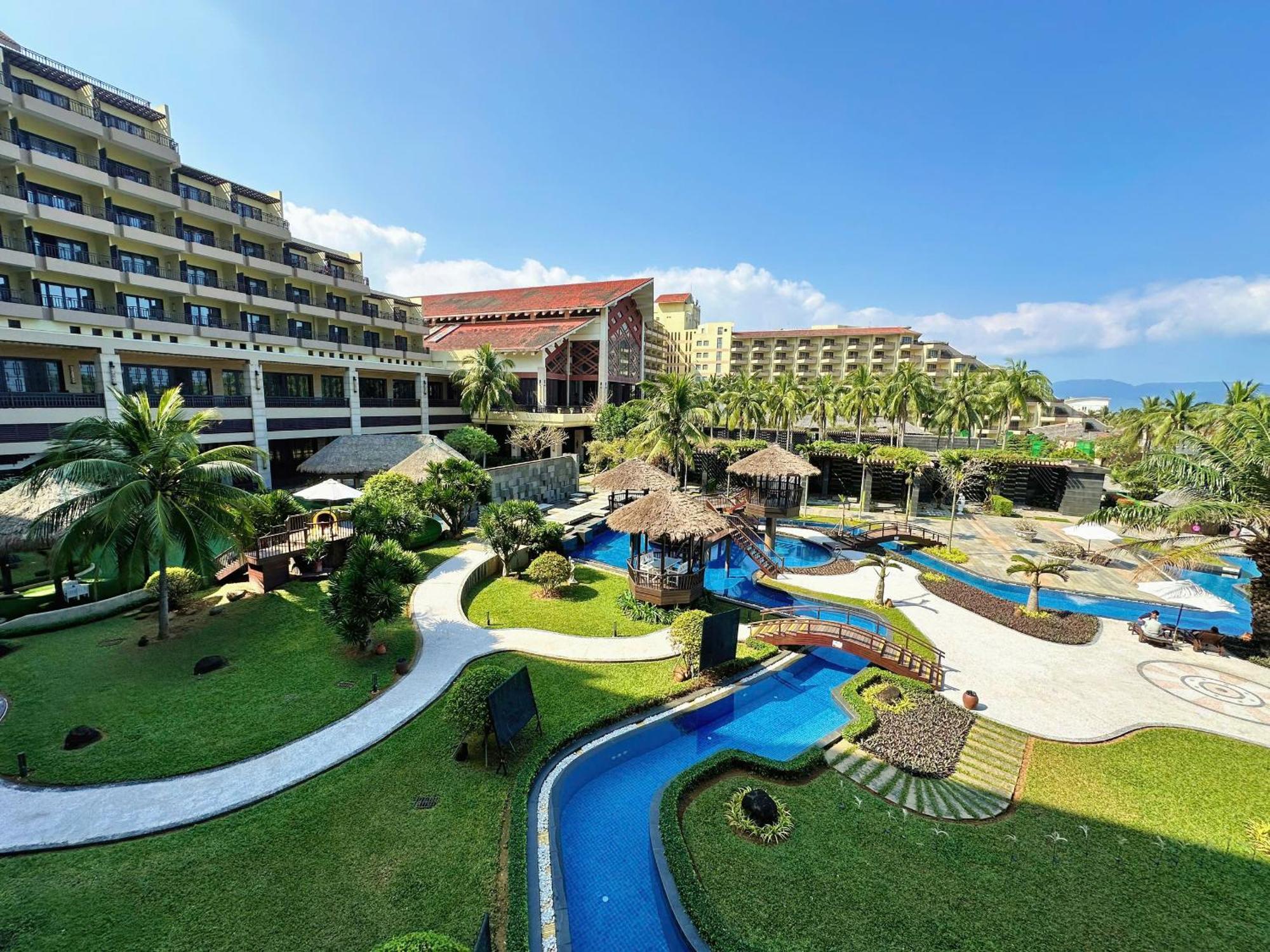 Resort Crowne Plaza &